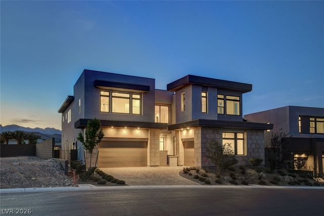 10748 Desert Heights Avenue, Las Vegas, NV 89135