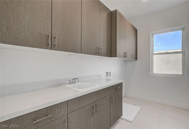 10748 Desert Heights Avenue, Las Vegas, NV 89135