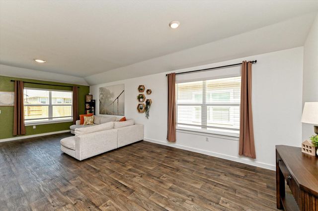 219 James River DR, Hutto, TX 78634