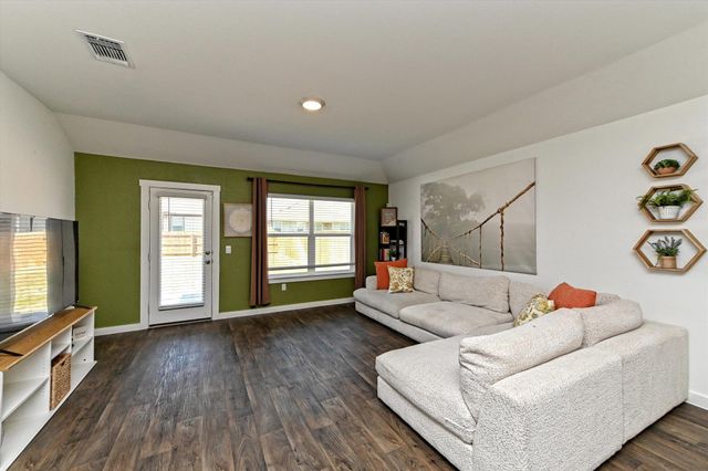 219 James River DR, Hutto, TX 78634