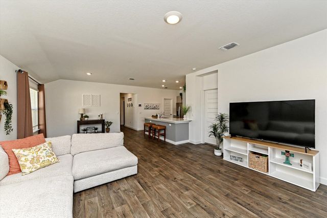 219 James River DR, Hutto, TX 78634