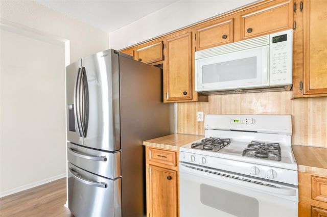 2722 Foliage Green Drive, Houston, TX 77339