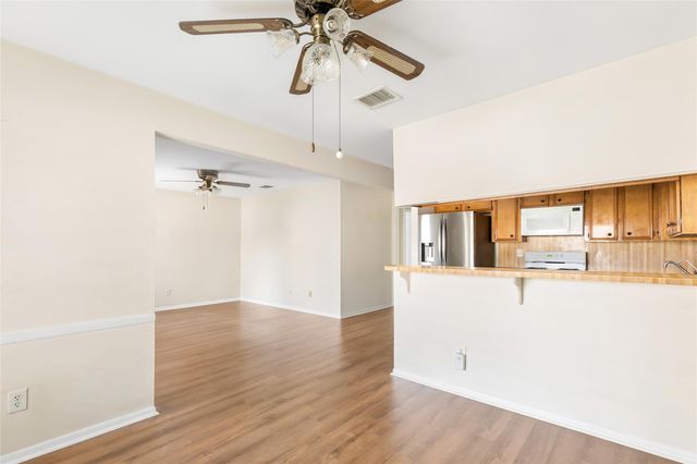 2722 Foliage Green Drive, Houston, TX 77339