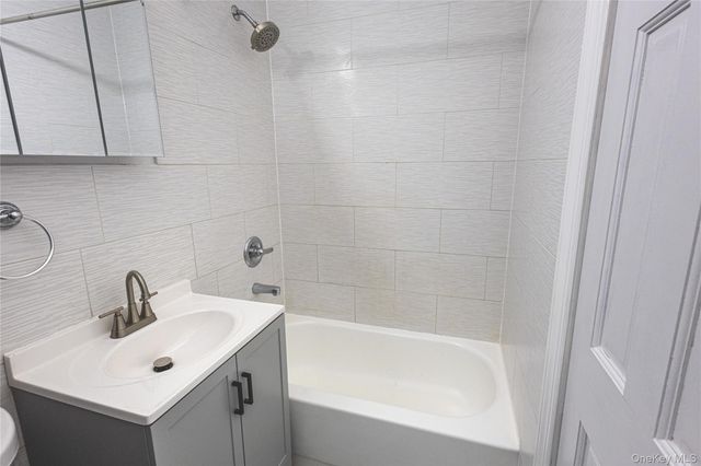 132-16 Hillside Avenue, Richmond Hill, NY 11418