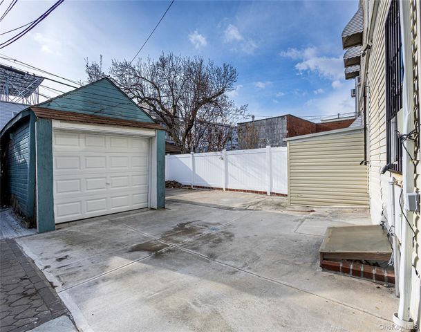 132-16 Hillside Avenue, Richmond Hill, NY 11418