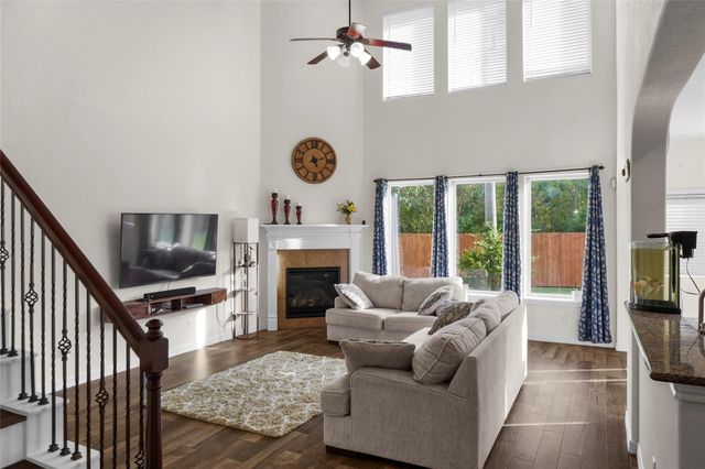 12608 Floral Park Lane, Pearland, TX 77584