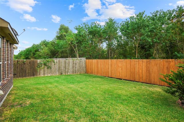 12608 Floral Park Lane, Pearland, TX 77584