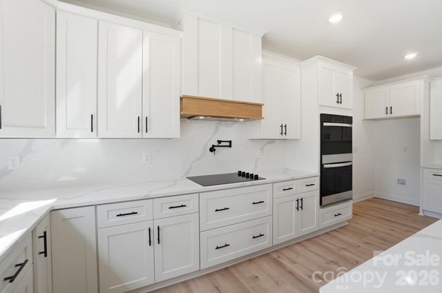 208 Cross Creek Drive, Cherryville, NC 28021