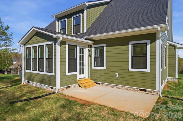 208 Cross Creek Drive, Cherryville, NC 28021