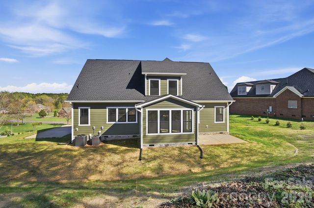 208 Cross Creek Drive, Cherryville, NC 28021