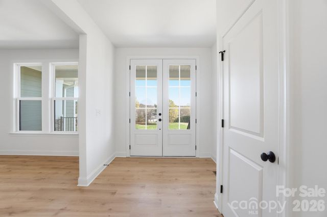 208 Cross Creek Drive, Cherryville, NC 28021
