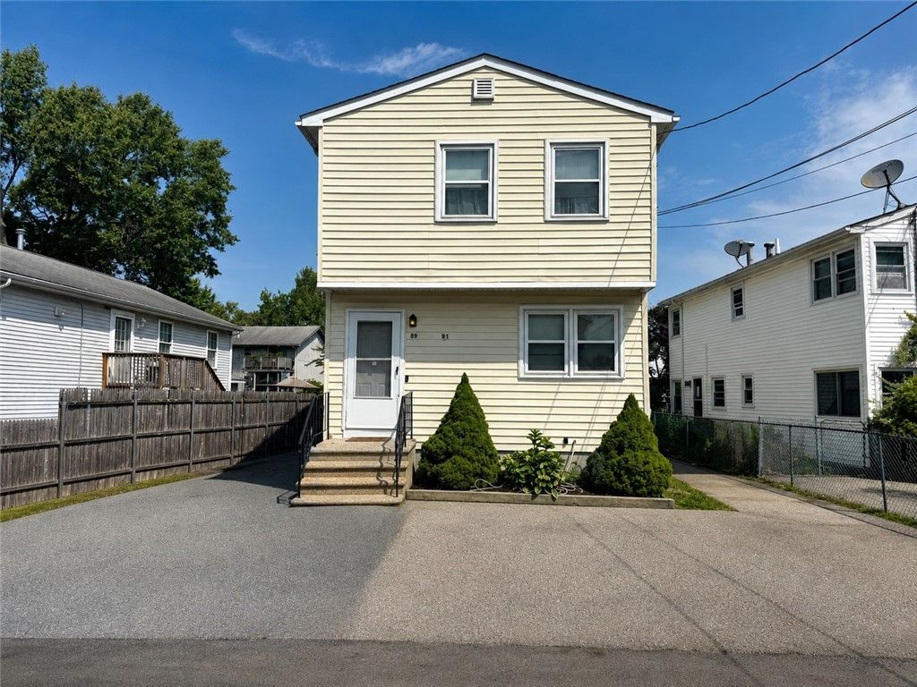 89 Manomet Street, Providence, RI 02908