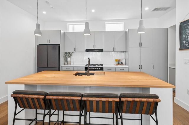 236 Melba Street 103, Dallas, TX 75208