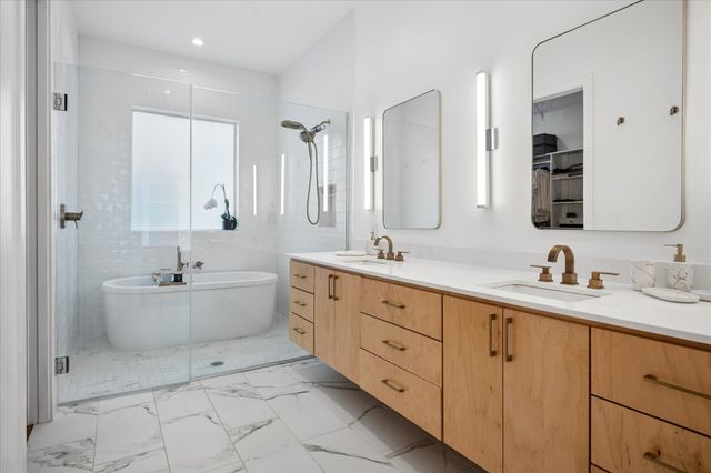 236 Melba Street 103, Dallas, TX 75208