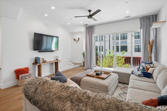 236 Melba Street 103, Dallas, TX 75208