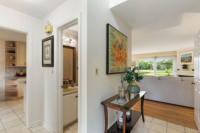 404 Shoreline Road 298, Lake Barrington, IL 60010