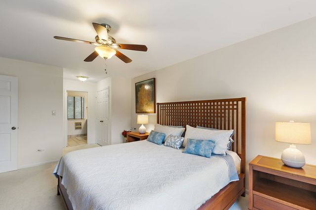 404 Shoreline Road 298, Lake Barrington, IL 60010