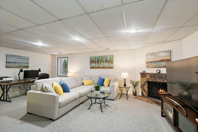 404 Shoreline Road 298, Lake Barrington, IL 60010