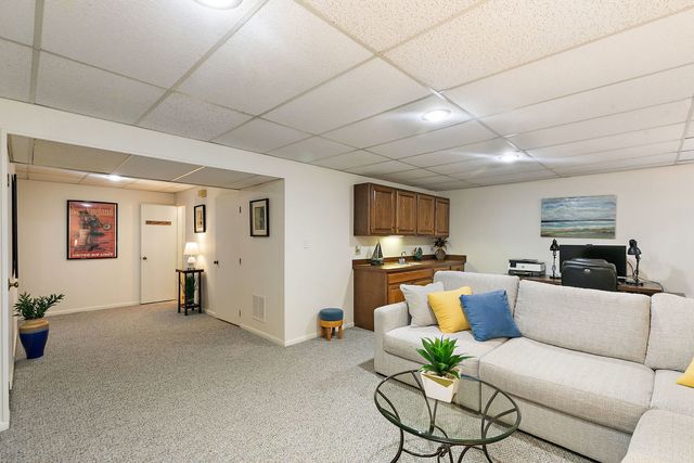 404 Shoreline Road 298, Lake Barrington, IL 60010