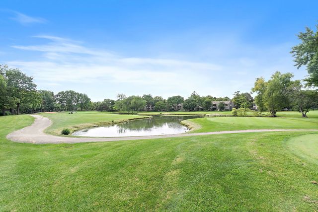 404 Shoreline Road 298, Lake Barrington, IL 60010