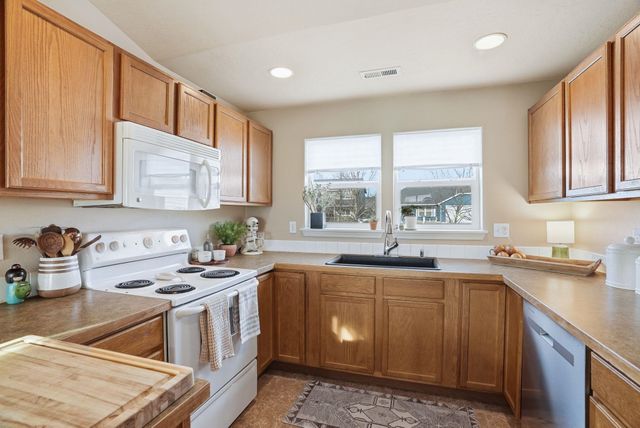 12605 W Tower Ave, Airway Heights, WA 99001