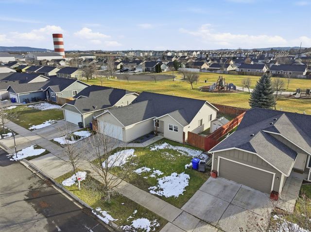 12605 W Tower Ave, Airway Heights, WA 99001