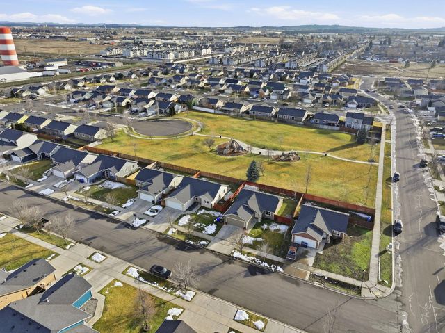 12605 W Tower Ave, Airway Heights, WA 99001