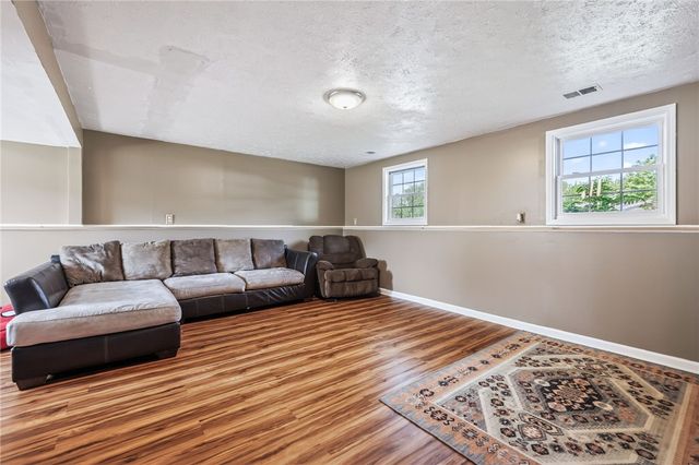 24 Huntington Parkway, Hamlin, NY 14464