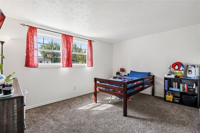 24 Huntington Parkway, Hamlin, NY 14464