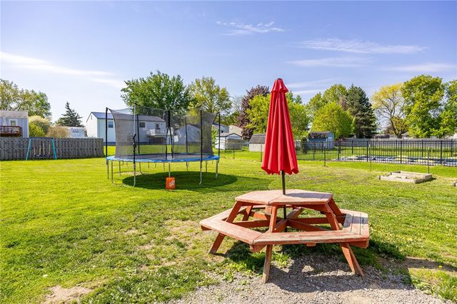 24 Huntington Parkway, Hamlin, NY 14464