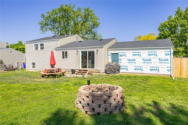 24 Huntington Parkway, Hamlin, NY 14464