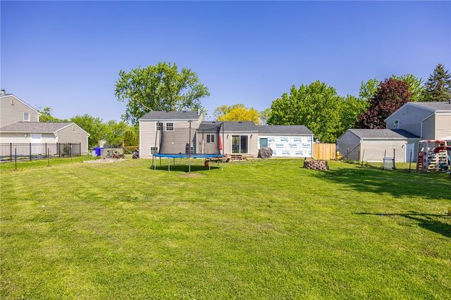 24 Huntington Parkway, Hamlin, NY 14464