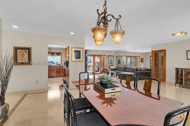2930 NE 164th St, North Miami Beach, FL 33160