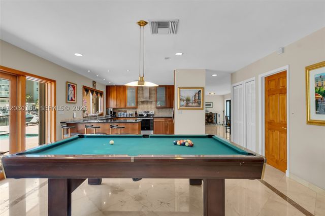 2930 NE 164th St, North Miami Beach, FL 33160