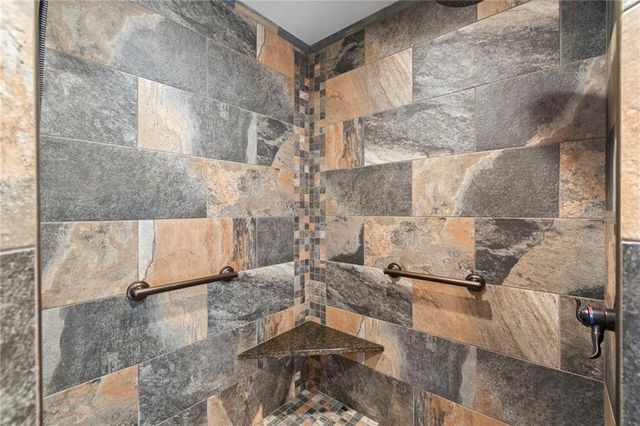 8446 Hh Highway, Odessa, MO 64076