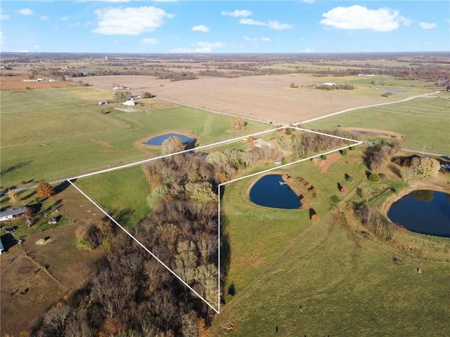 8446 Hh Highway, Odessa, MO 64076