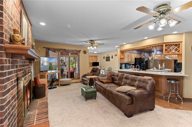 8446 Hh Highway, Odessa, MO 64076