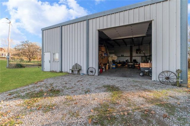 8446 Hh Highway, Odessa, MO 64076