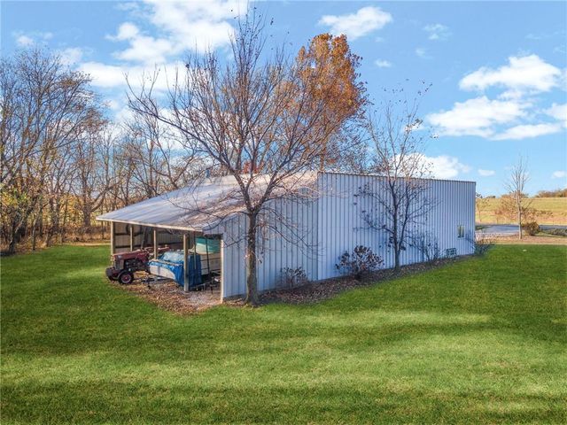 8446 Hh Highway, Odessa, MO 64076
