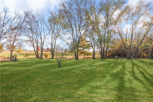 8446 Hh Highway, Odessa, MO 64076