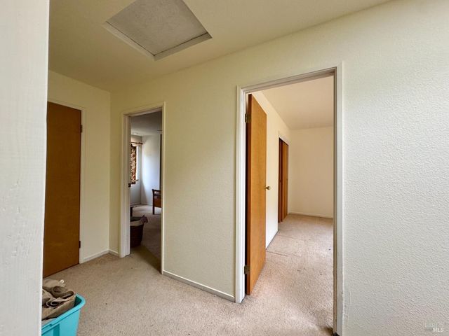 5083 Dry Creek Rd, Napa, CA 94558