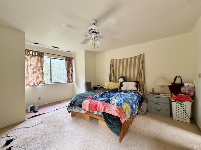 5083 Dry Creek Rd, Napa, CA 94558