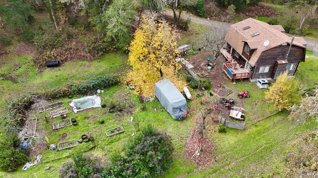 5083 Dry Creek Rd, Napa, CA 94558