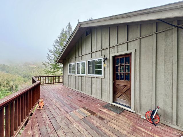 5083 Dry Creek Rd, Napa, CA 94558