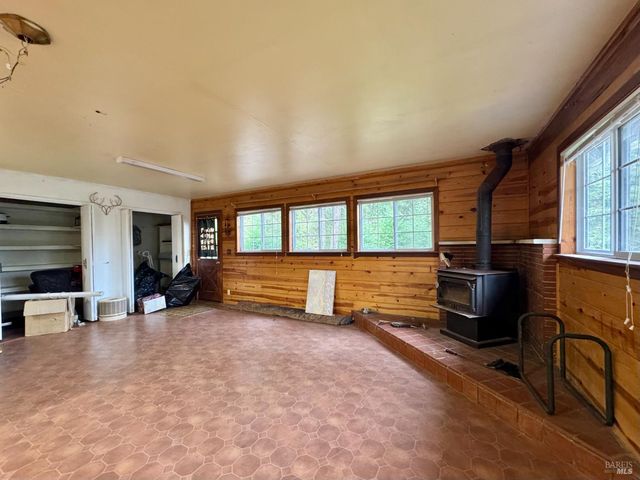 5083 Dry Creek Rd, Napa, CA 94558