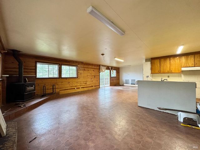 5083 Dry Creek Rd, Napa, CA 94558