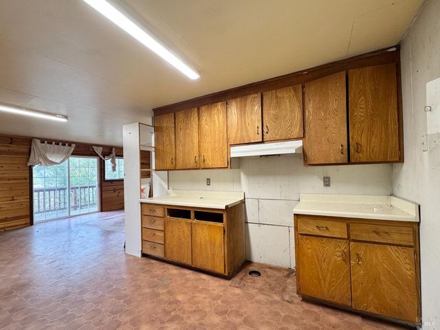 5083 Dry Creek Rd, Napa, CA 94558