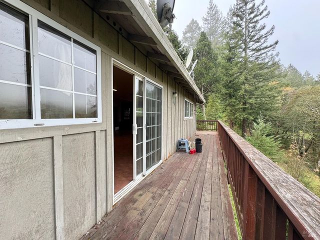 5083 Dry Creek Rd, Napa, CA 94558