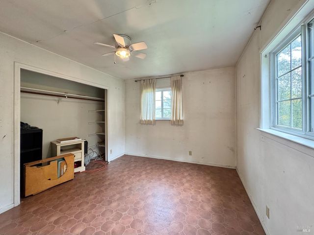 5083 Dry Creek Rd, Napa, CA 94558