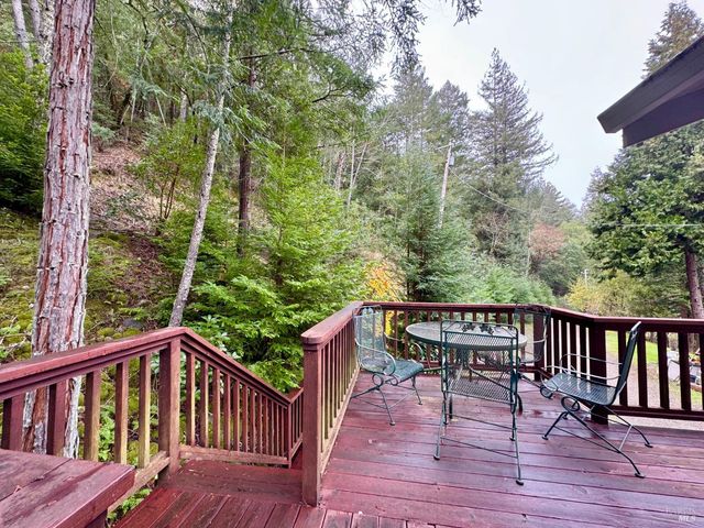 5083 Dry Creek Rd, Napa, CA 94558